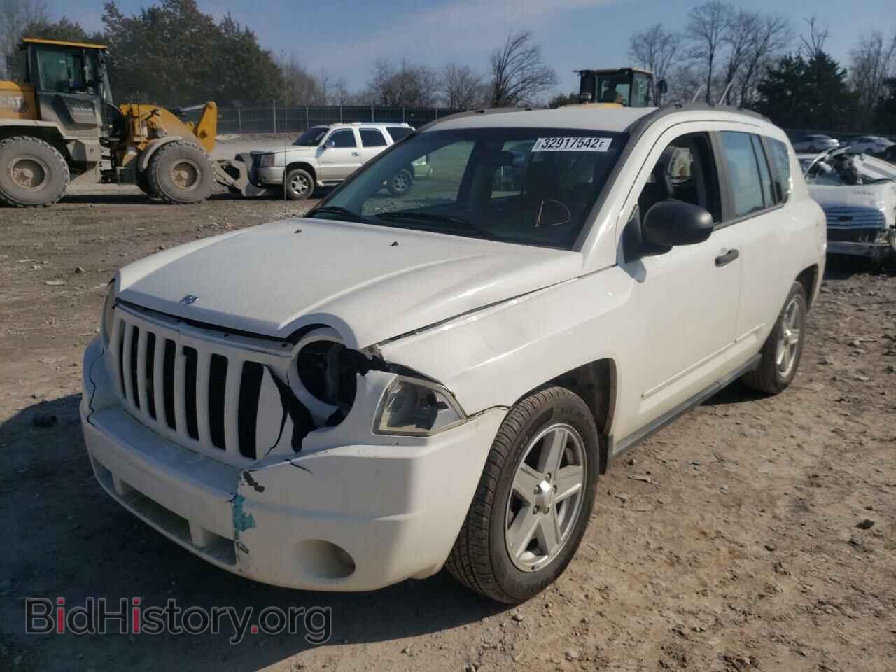 2009 JEEP COMPASS - VIN: 1J4FT47B29D184471 - Фото 2