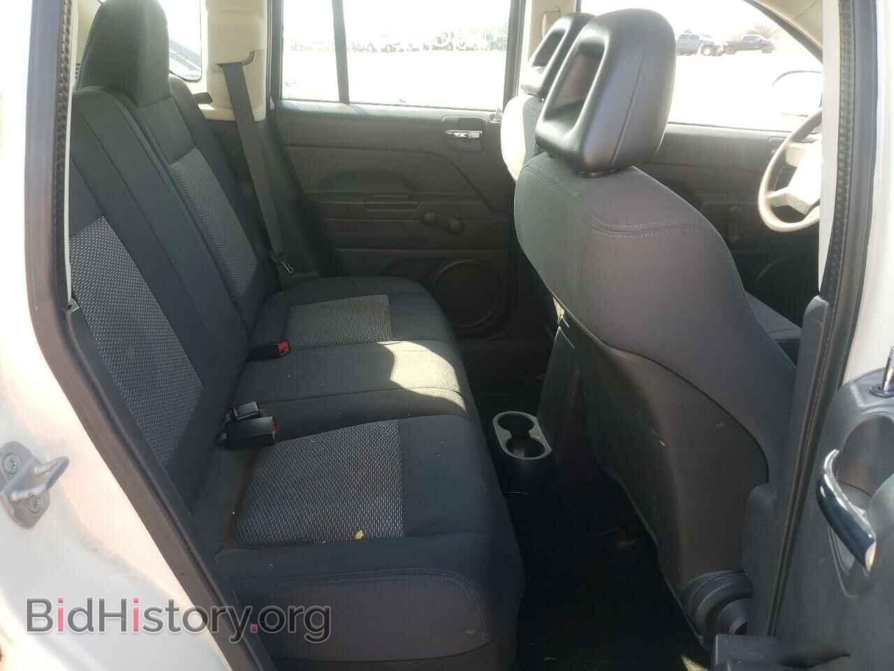 2009 JEEP COMPASS - VIN: 1J4FT47B29D184471 - Фото 6