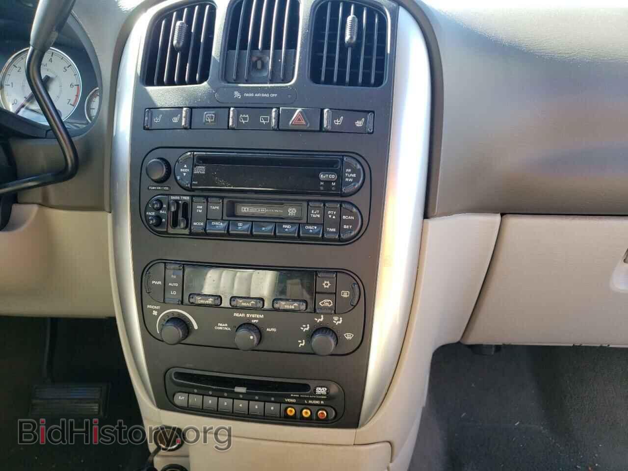 2007 CHRYSLER MINIVAN - VIN: 2A8GP54L37R319302 - Фото 9