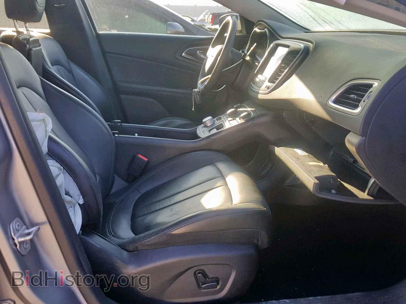 2016 CHRYSLER 200 - VIN: 1C3CCCAB5GN180017 - Фото 5
