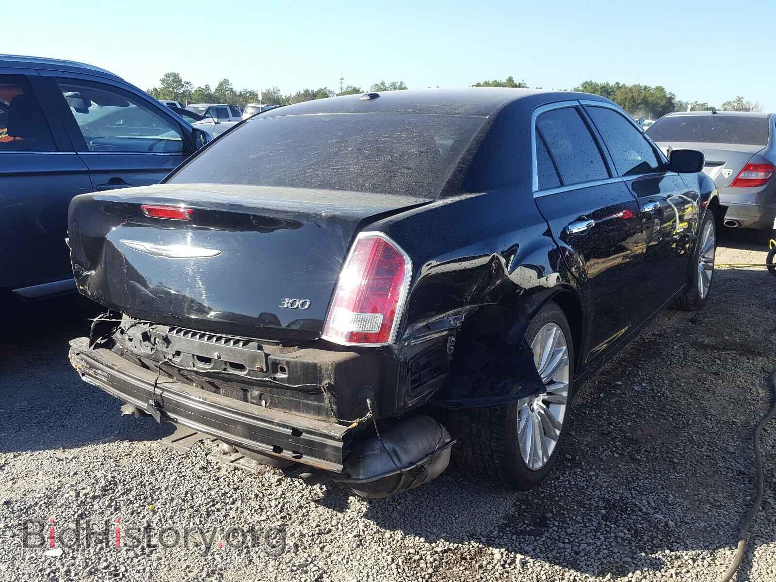 2011 CHRYSLER 300 - VIN: 2C3CA5CG7BH594556 - Фото 4