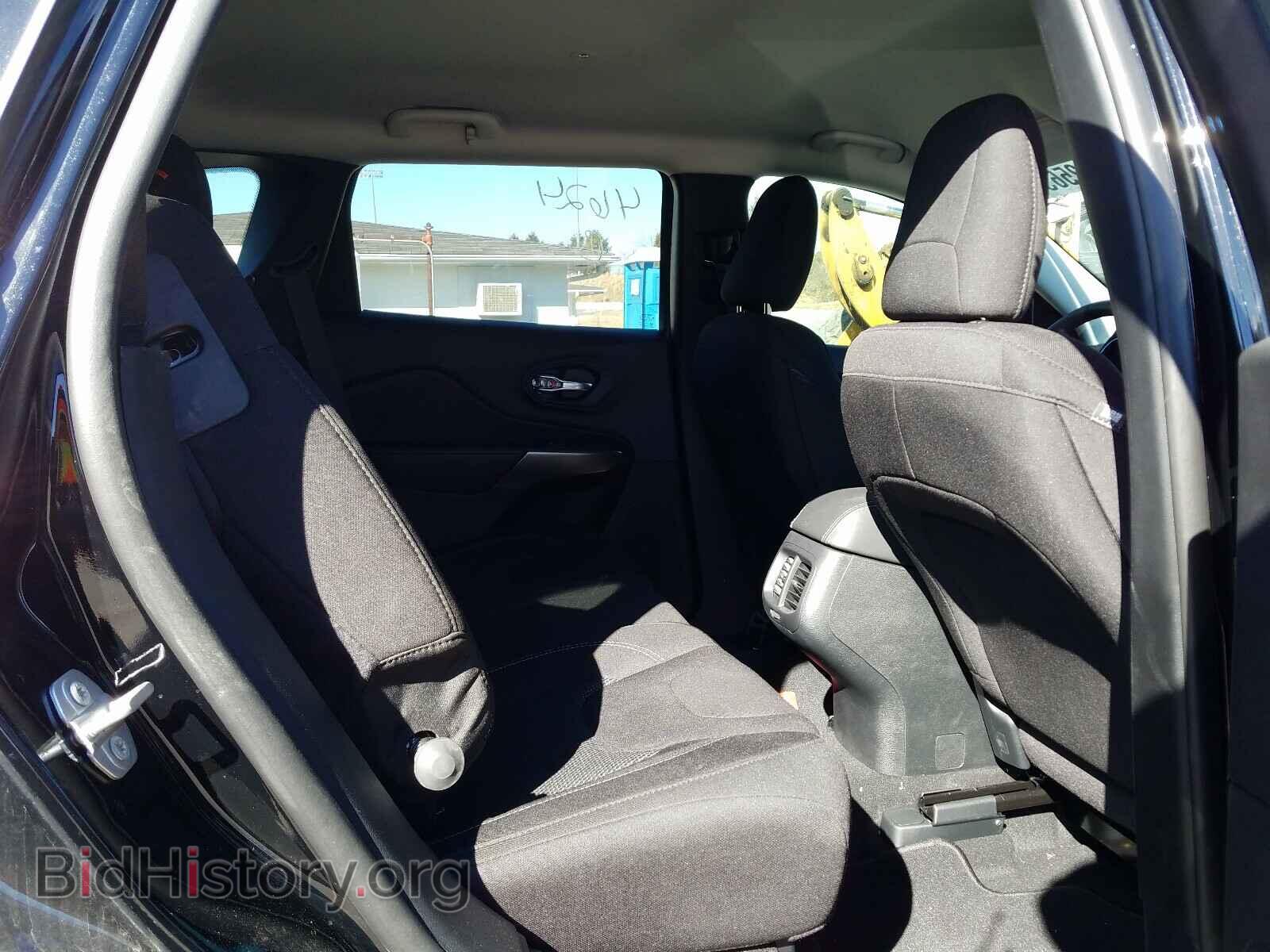 2020 JEEP CHEROKEE - VIN: 1C4PJLCBXLD586424 - Фото 6