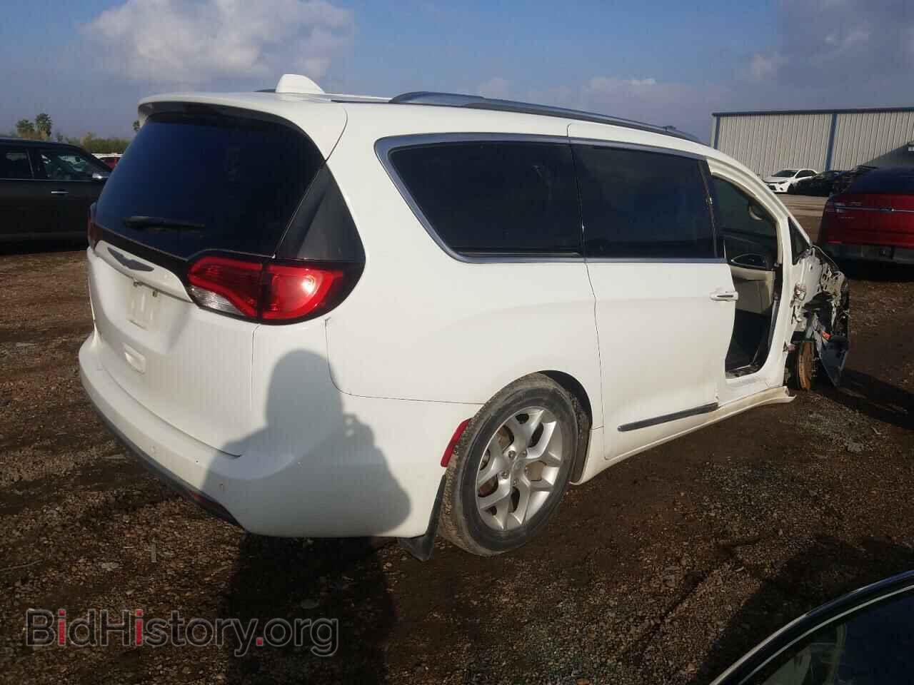 2017 CHRYSLER PACIFICA - VIN: 2C4RC1EG9HR796811 - Фото 4
