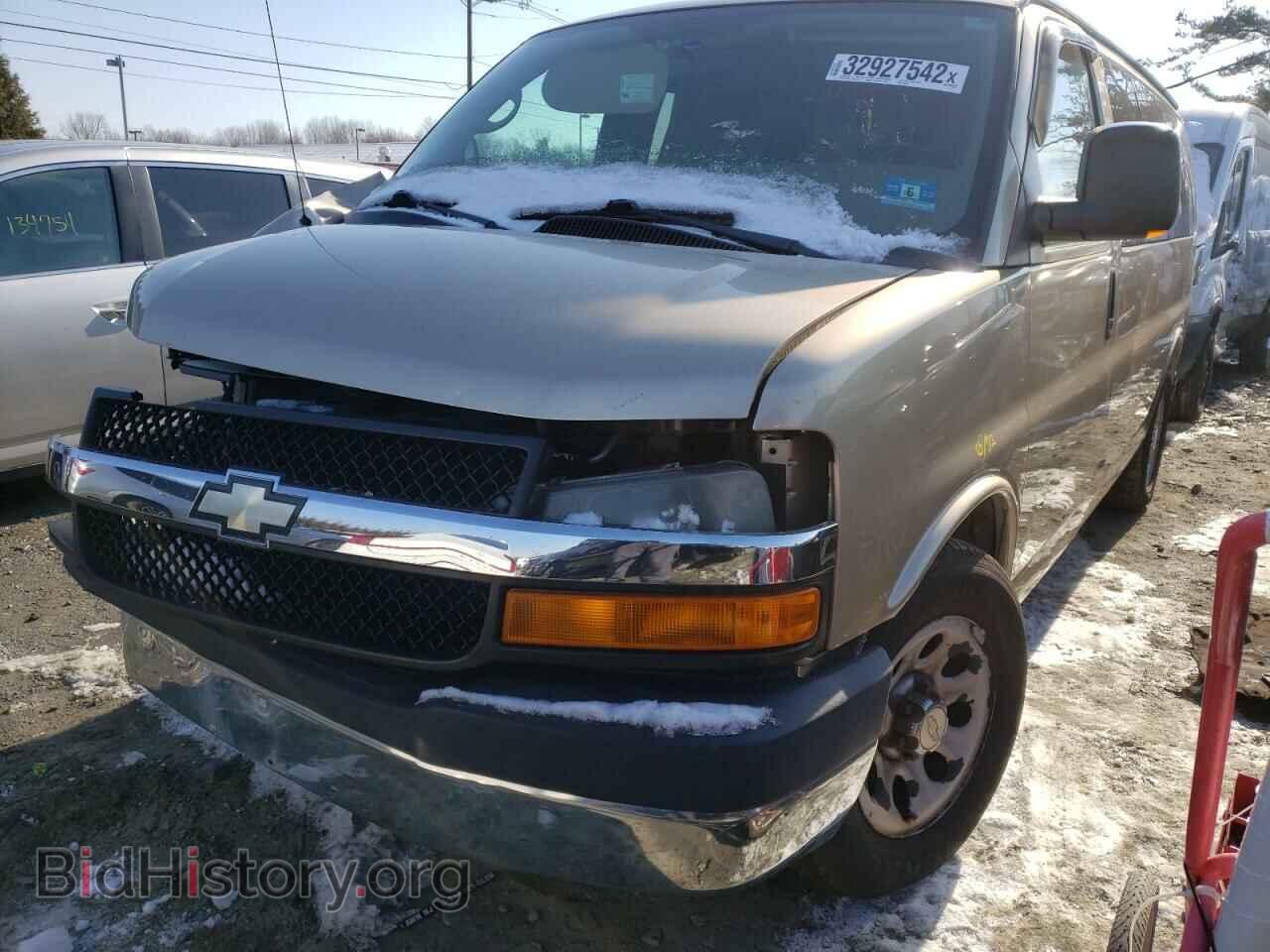 2011 CHEVROLET EXPRESS - VIN: 1GNSGCF46B1168925 - Фото 2