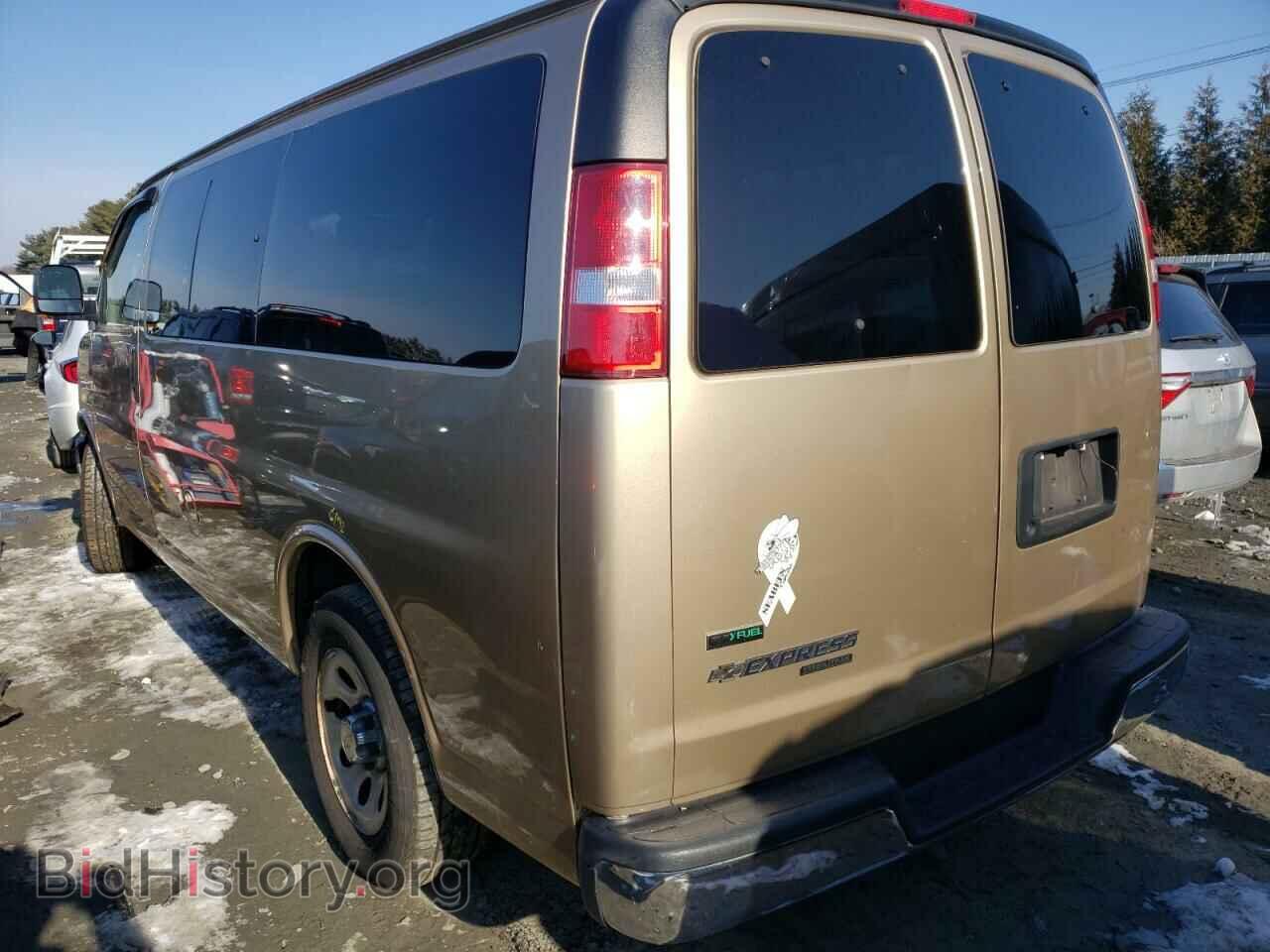 2011 CHEVROLET EXPRESS - VIN: 1GNSGCF46B1168925 - Фото 3