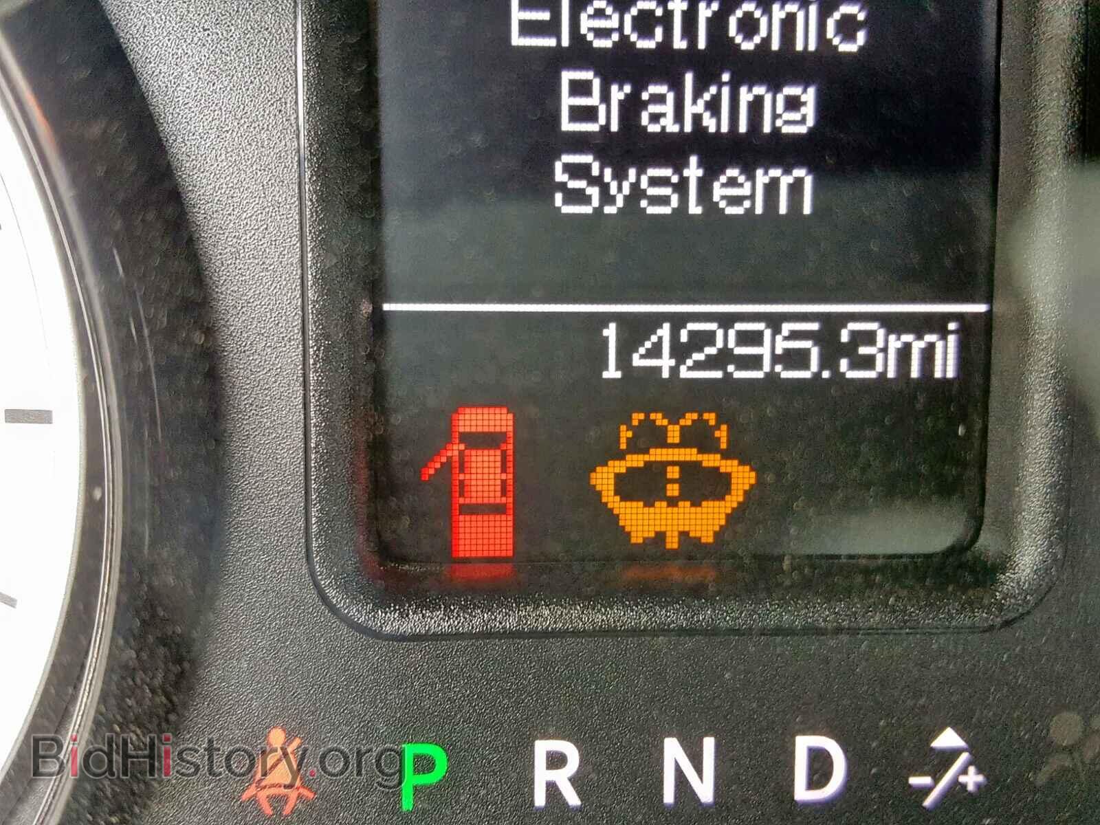 2018 RAM 1500 ST - VIN: 1C6RR7ST7JS186419 - Фото 8