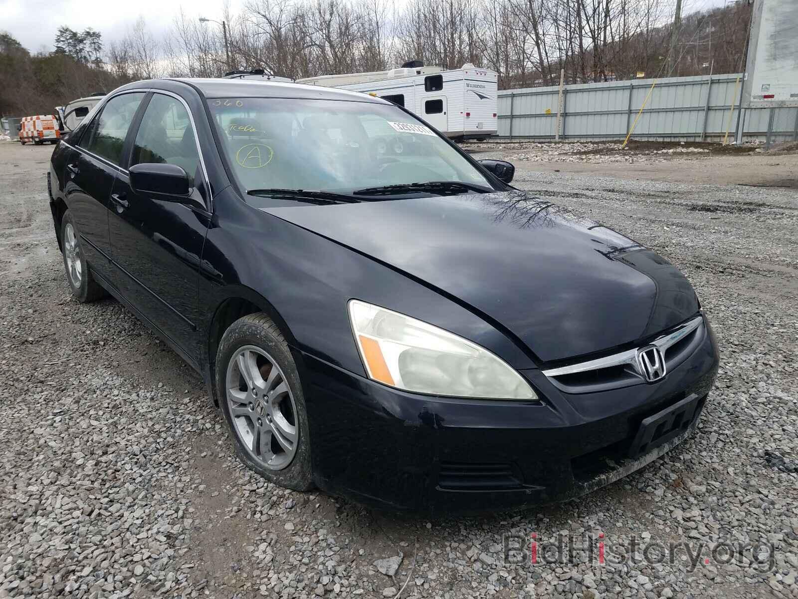 Photo 1HGCM56366A113178 - HONDA ACCORD 2006