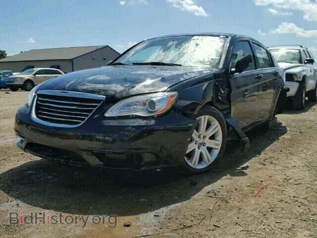 2013 CHRYSLER 200 - VIN: 1C3CCBAB8DN670909 - Фото 2