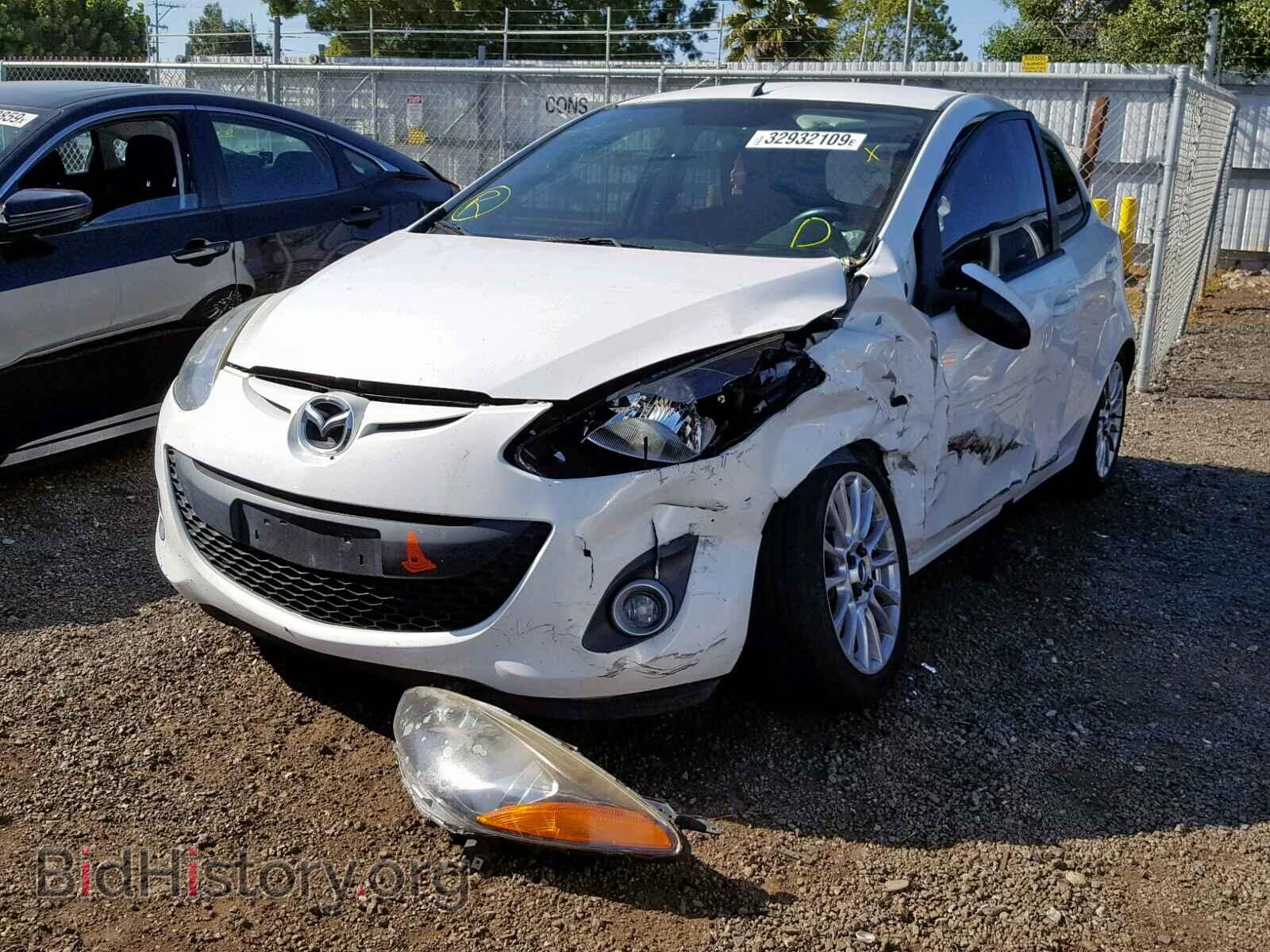 2011 MAZDA 2 - VIN: JM1DE1HZ4B0125629 - Photo 2