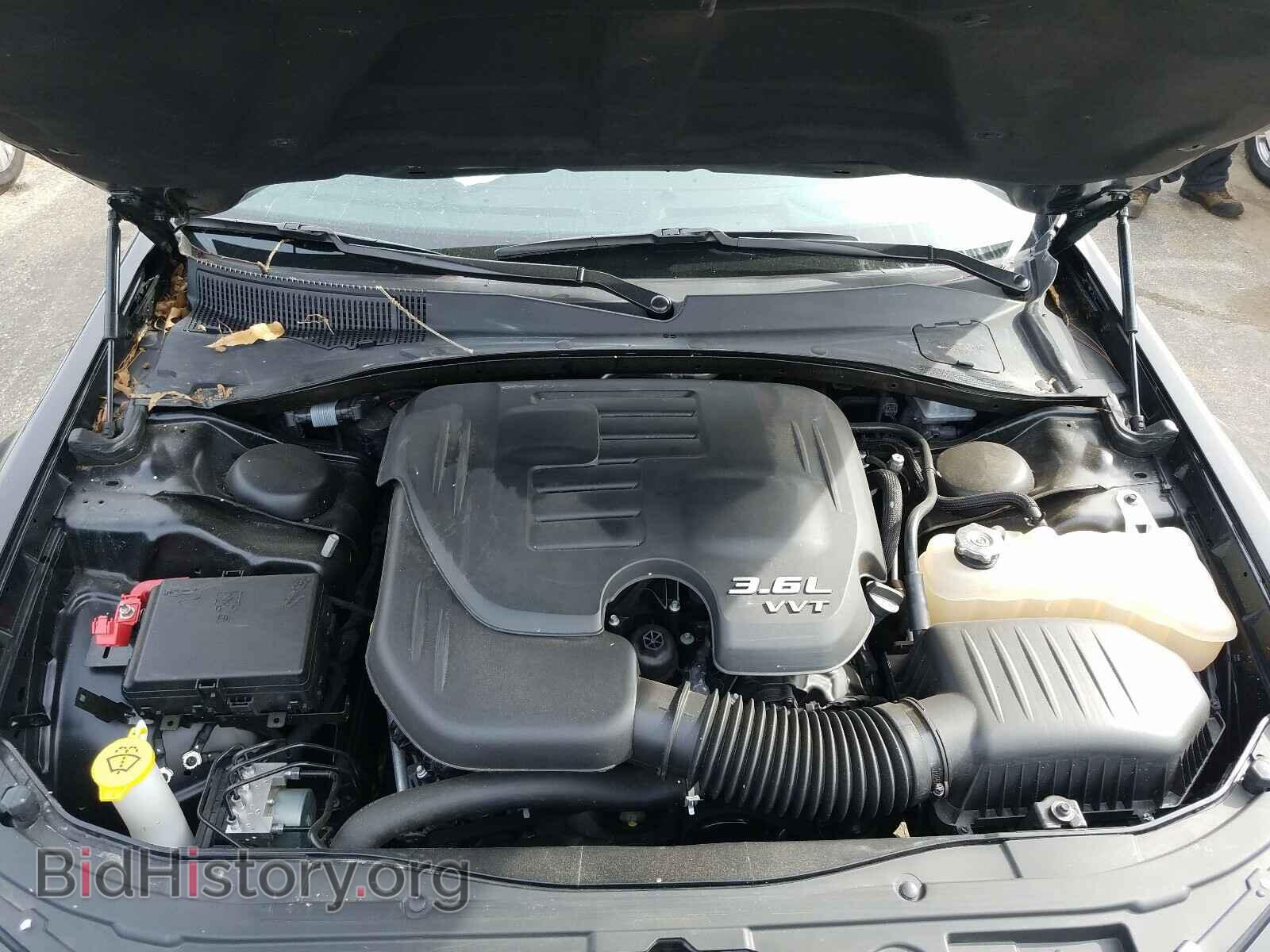 2019 CHRYSLER 300 - VIN: 2C3CCAAG3KH755863 - Фото 7