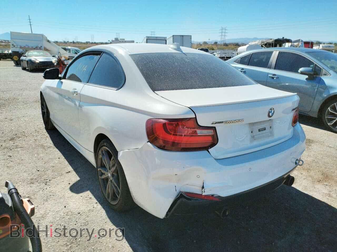 2015 BMW M2 - VIN: WBA1J9C55FVX98937 - Фото 3