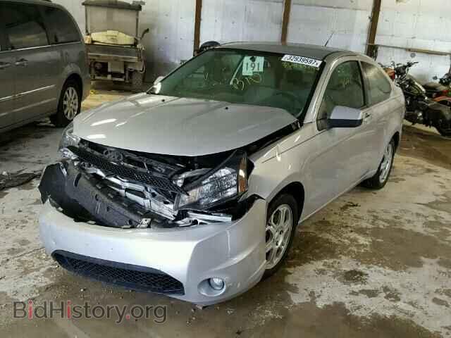 2009 FORD FOCUS - VIN: 1FAHP32NX9W177017 - Фото 2