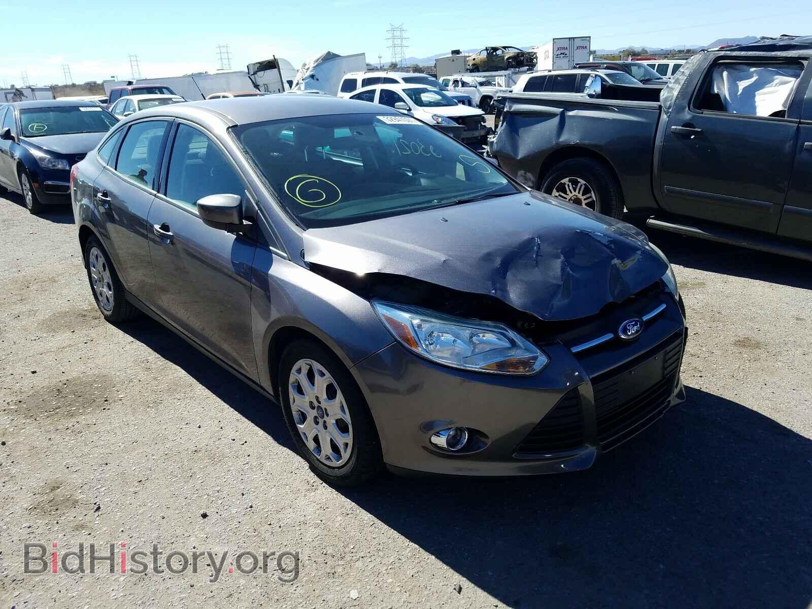 Photo 1FAHP3F28CL169894 - FORD FOCUS 2012