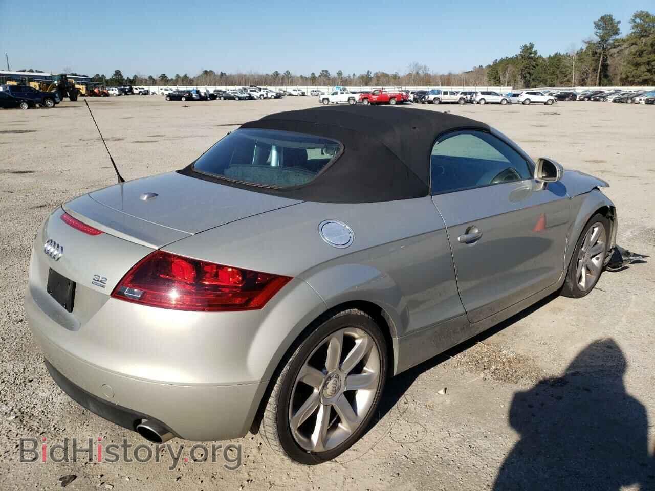 2008 AUDI TT - VIN: TRURD38JX81021752 - Фото 4