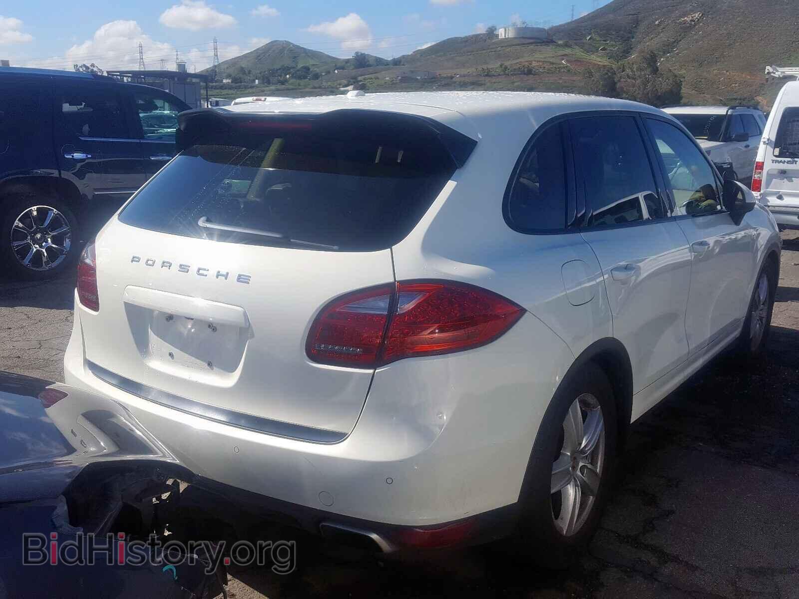 2011 PORSCHE CAYENNE - VIN: WP1AB2A26BLA45258 - Photo 4