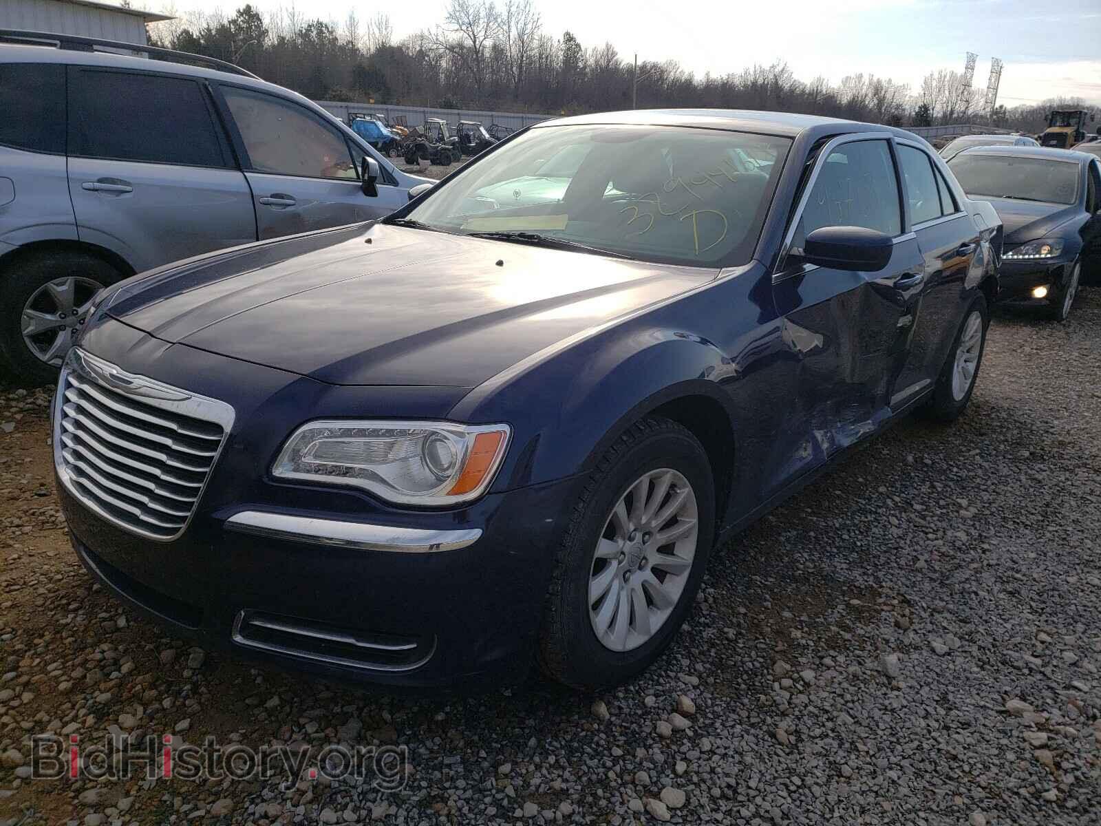 2013 CHRYSLER 300 - VIN: 2C3CCAAG3DH658570 - Фото 2