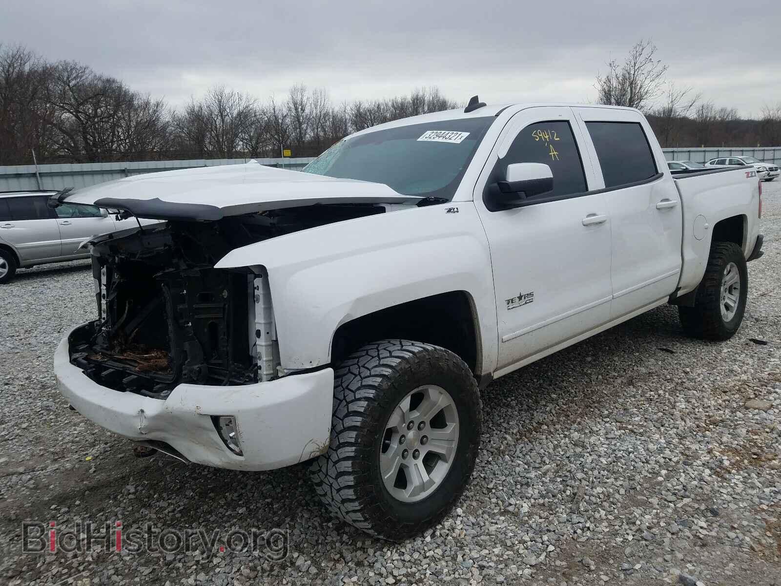 2018 CHEVROLET SILVERADO - VIN: 3GCUKREC0JG452191 - Фото 2