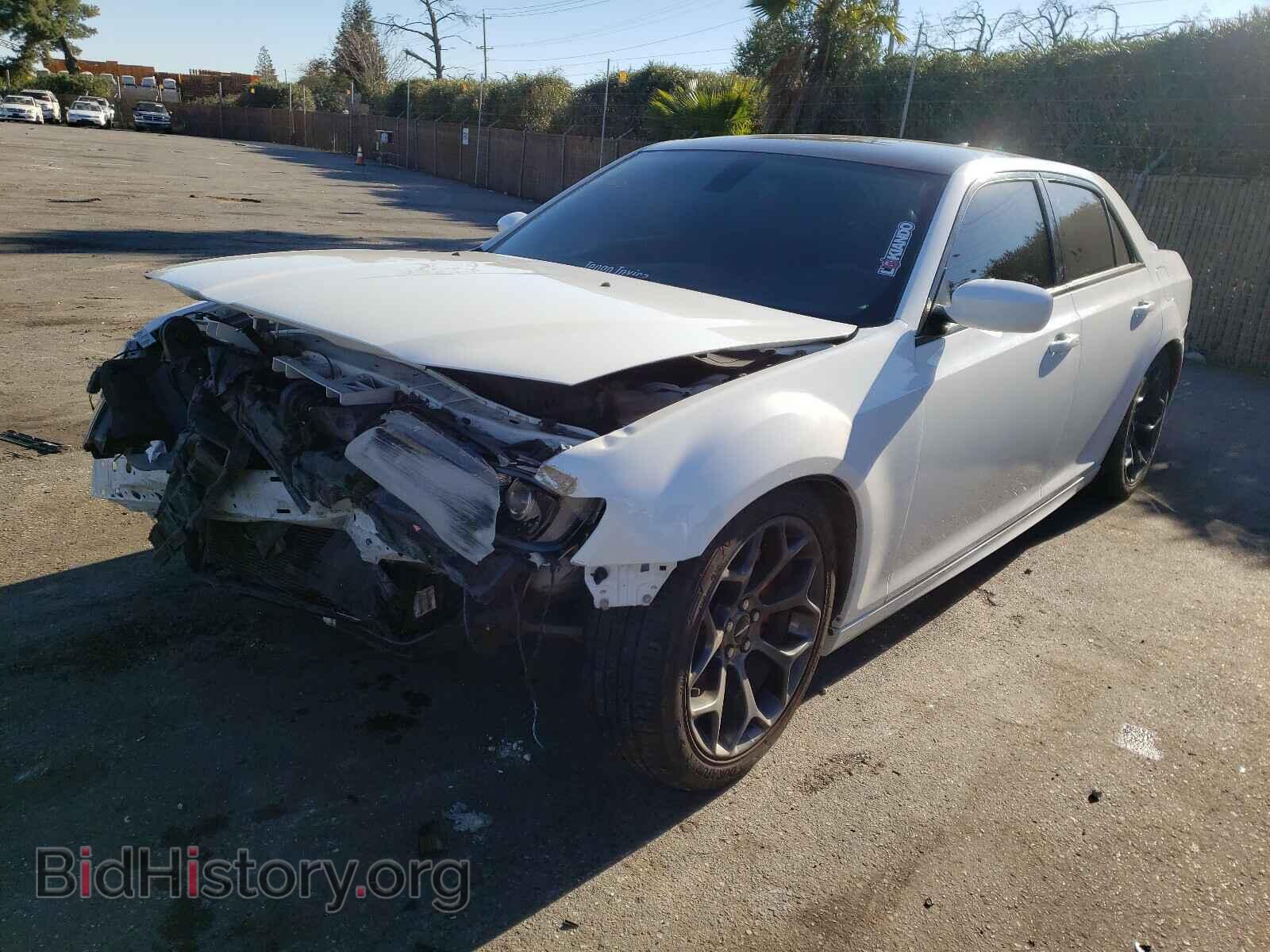 2016 CHRYSLER 300 - VIN: 2C3CCABT7GH304566 - Photo 2