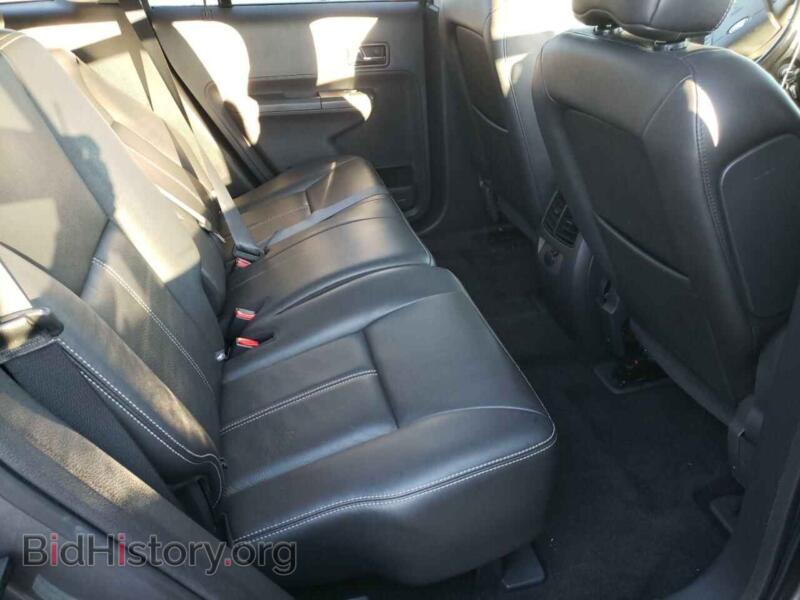 2010 Ford EDGE (VIN 2FMDK3KC3ABB42133) — photo 6 of 10