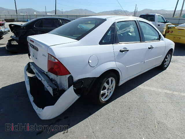 2005 FORD FOCUS - VIN: 1FAFP34NX5W249154 - Фото 4