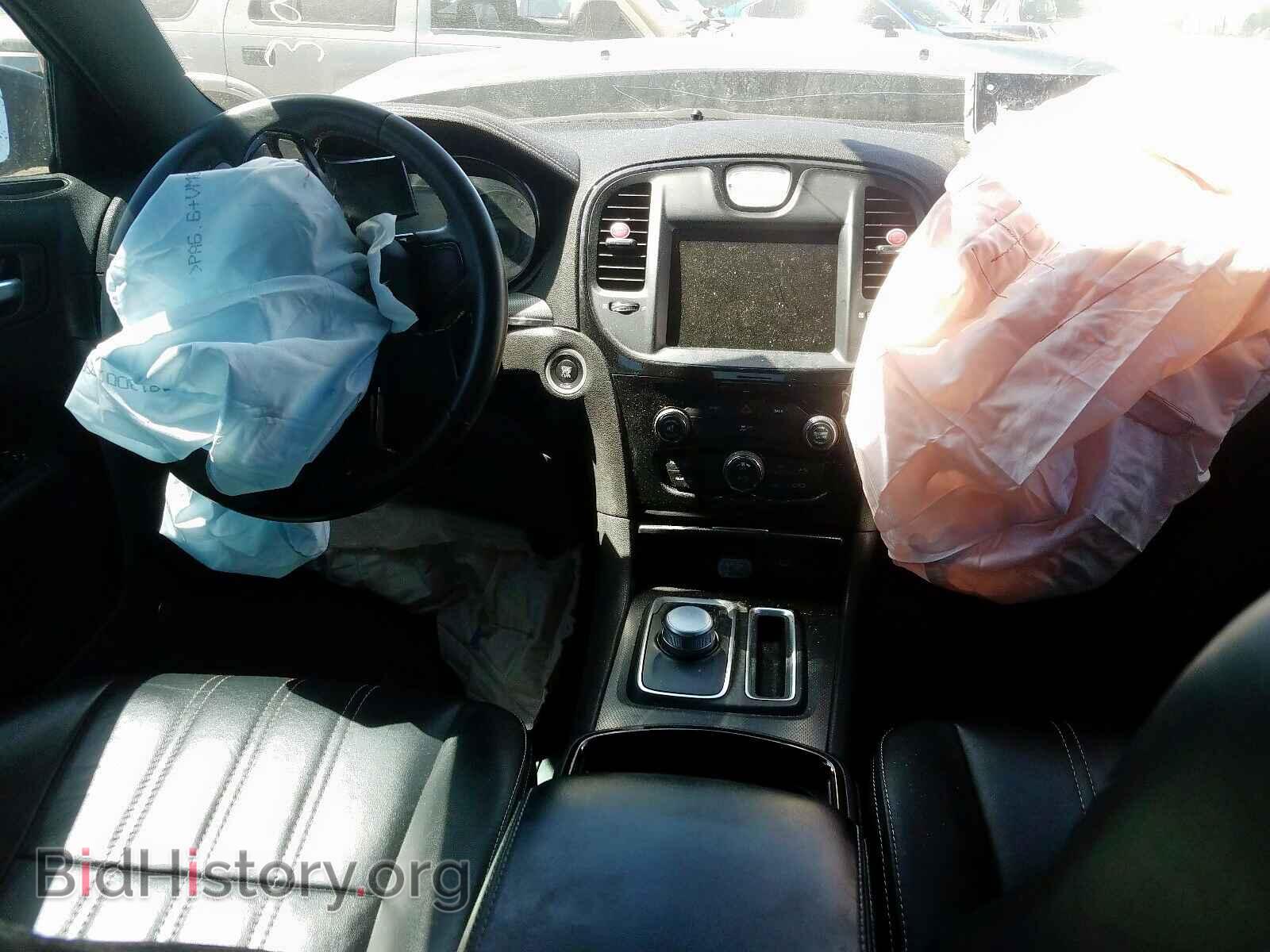 2016 CHRYSLER 300 - VIN: 2C3CCAGG3GH183045 - Фото 9