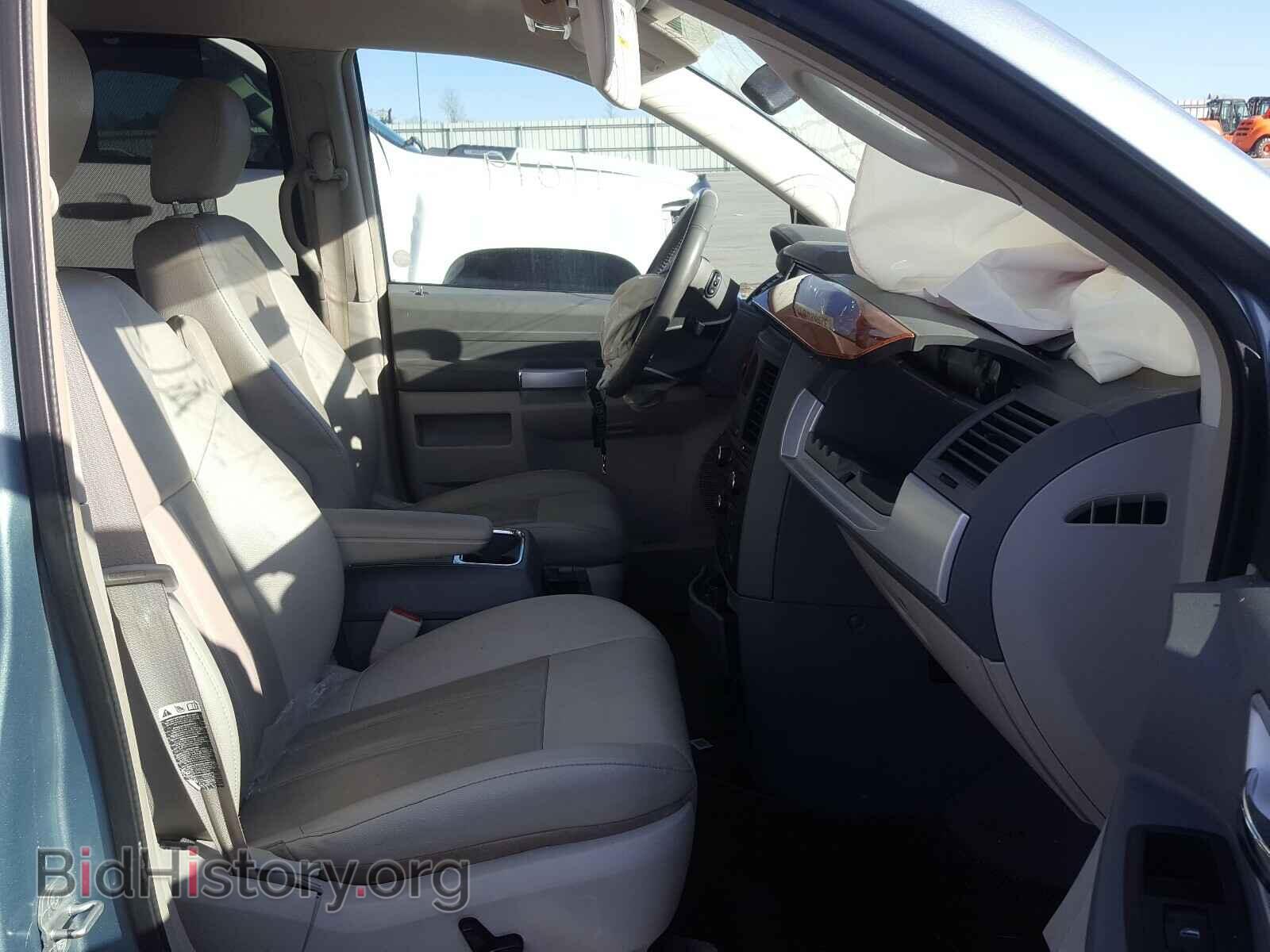 2008 CHRYSLER MINIVAN - VIN: 2A8HR54P88R732979 - Фото 5