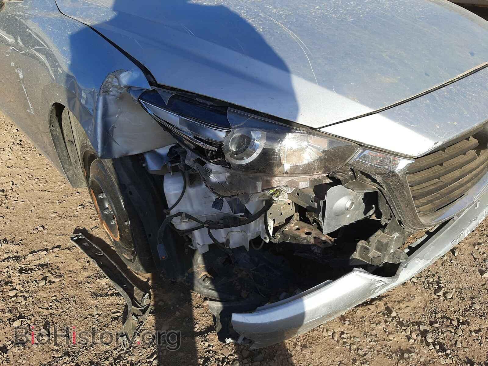 2018 MAZDA 3 - VIN: 3MZBN1V34JM166049 - Фото 9