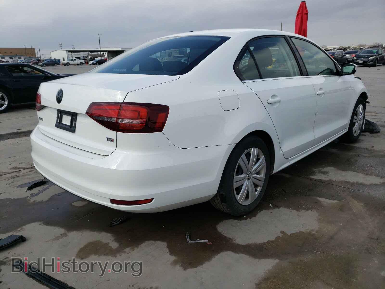 2017 VOLKSWAGEN JETTA - VIN: 3VW2B7AJ4HM318549 - Фото 4