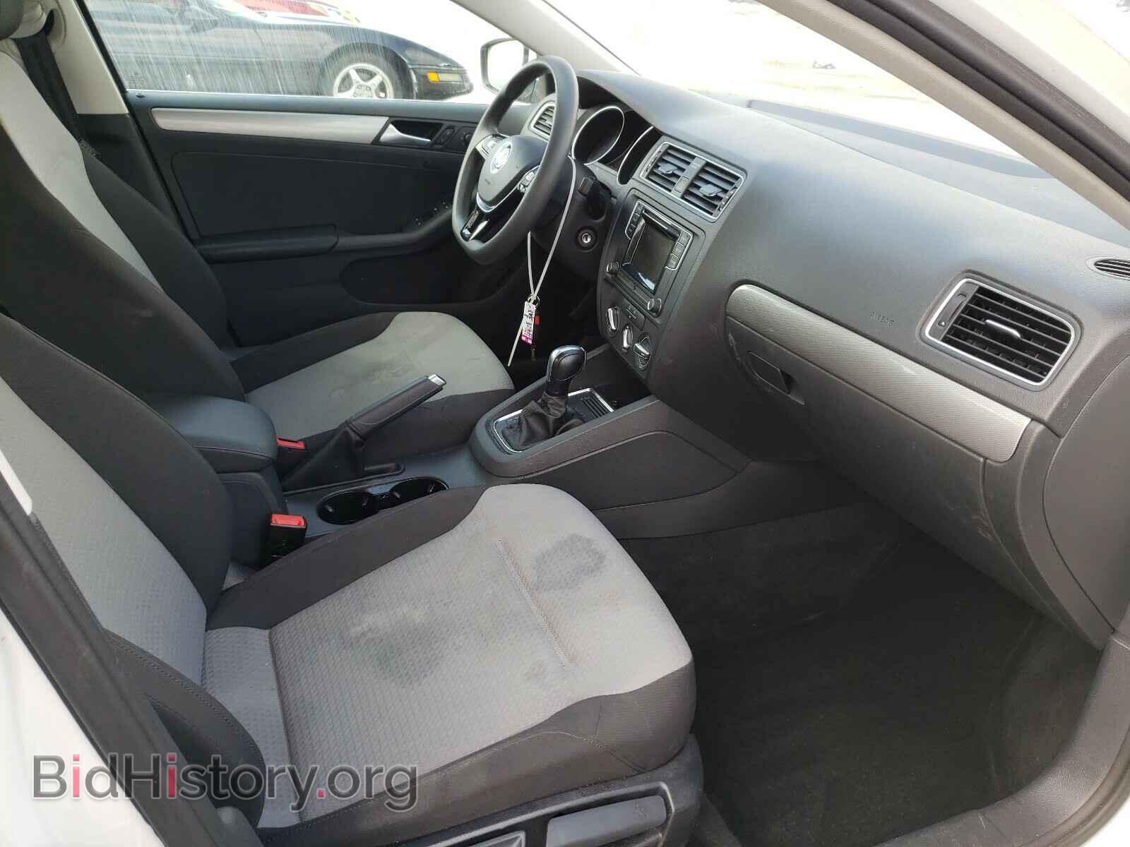 2017 VOLKSWAGEN JETTA - VIN: 3VW2B7AJ4HM318549 - Фото 5