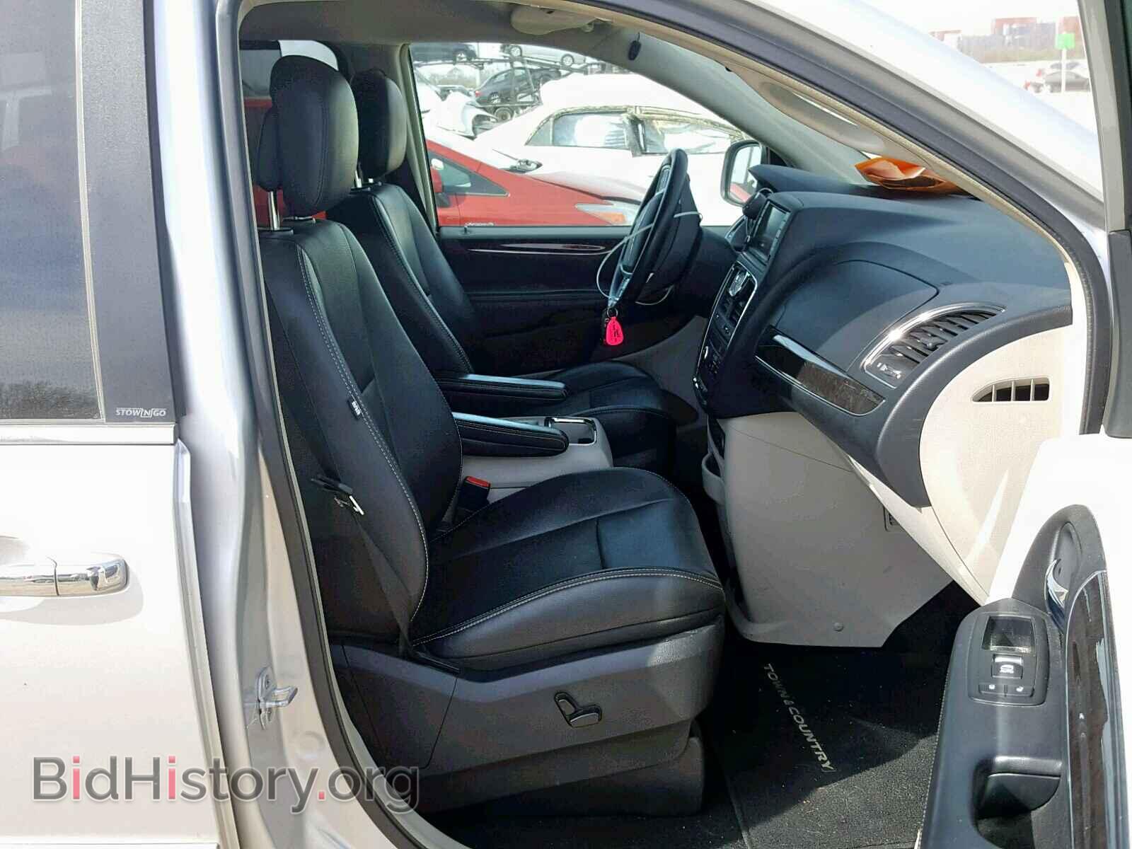 2011 CHRYSLER TOWN & COU - VIN: 2A4RR8DG3BR785166 - Фото 5