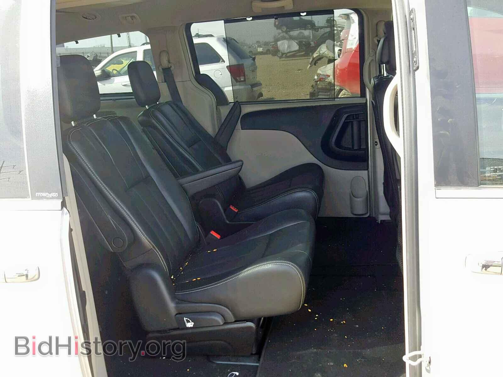2011 CHRYSLER TOWN & COU - VIN: 2A4RR8DG3BR785166 - Фото 6