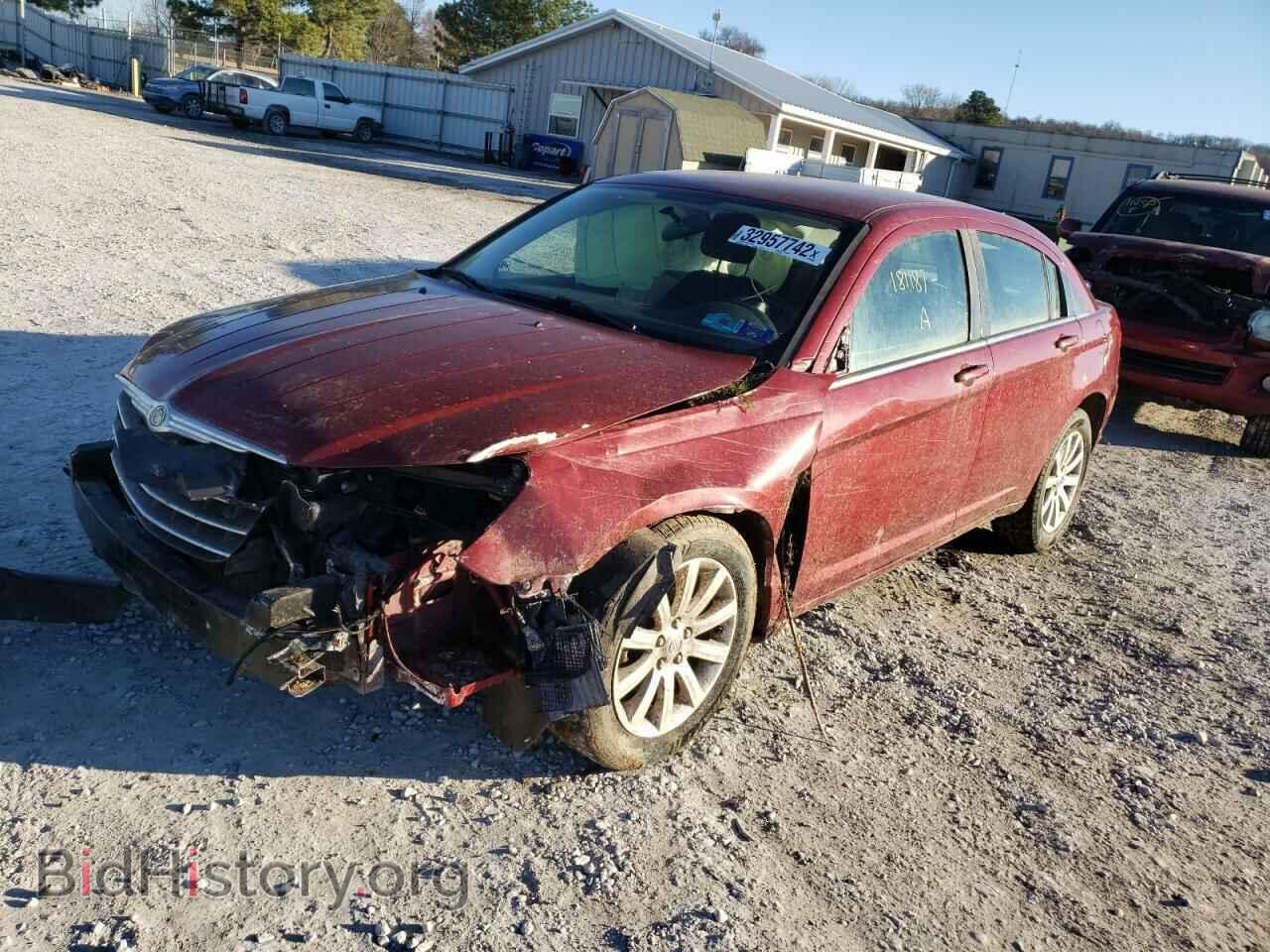 2010 CHRYSLER SEBRING - VIN: 1C3CC5FB0AN203151 - Фото 2