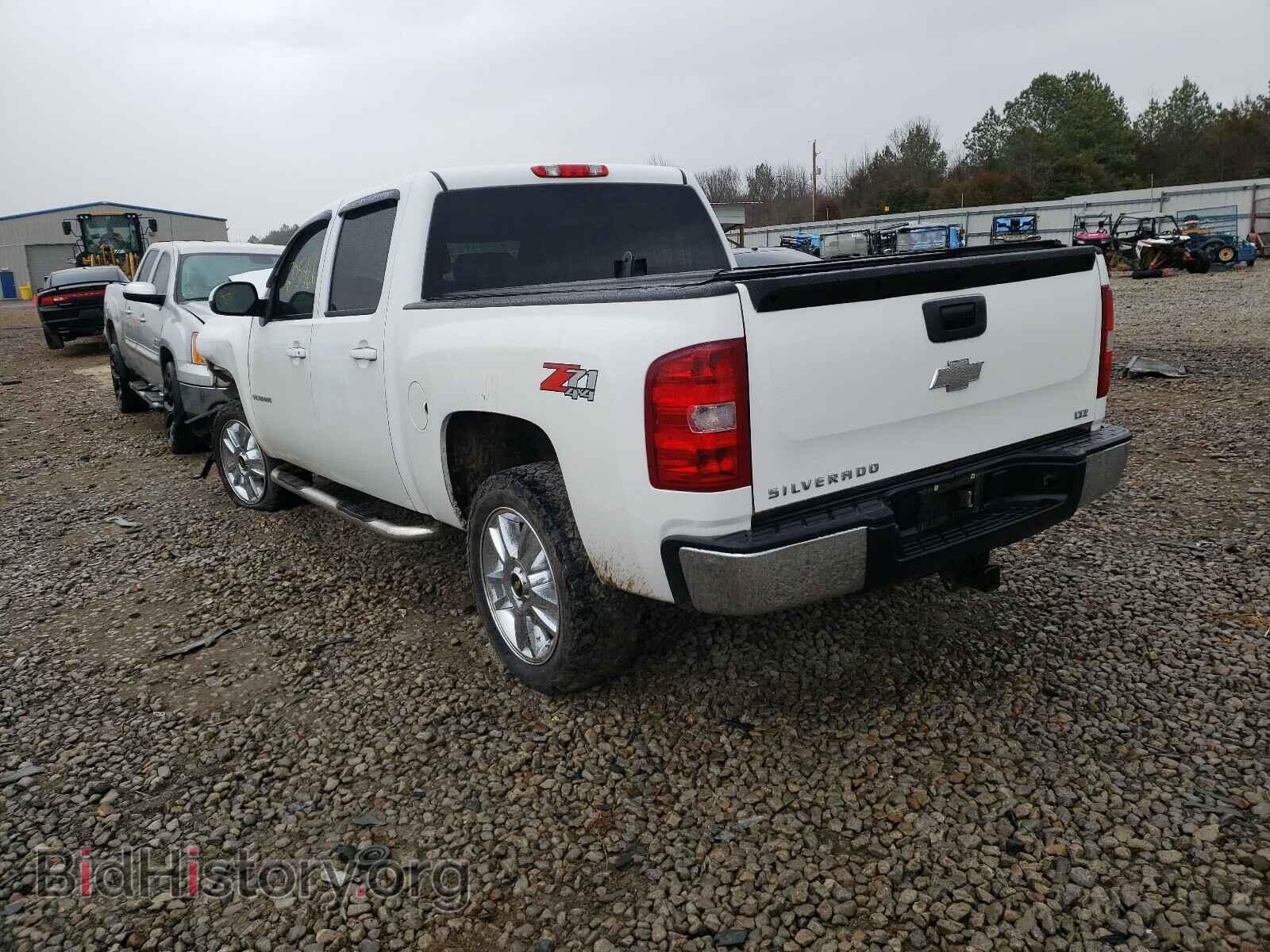 2011 CHEVROLET SILVERADO - VIN: 3GCPKTE33BG343705 - Фото 3
