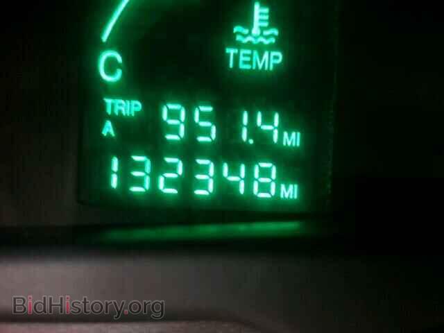 2002 CADILLAC DEVILLE - VIN: 1G6KD54YX2U257367 - Photo 8