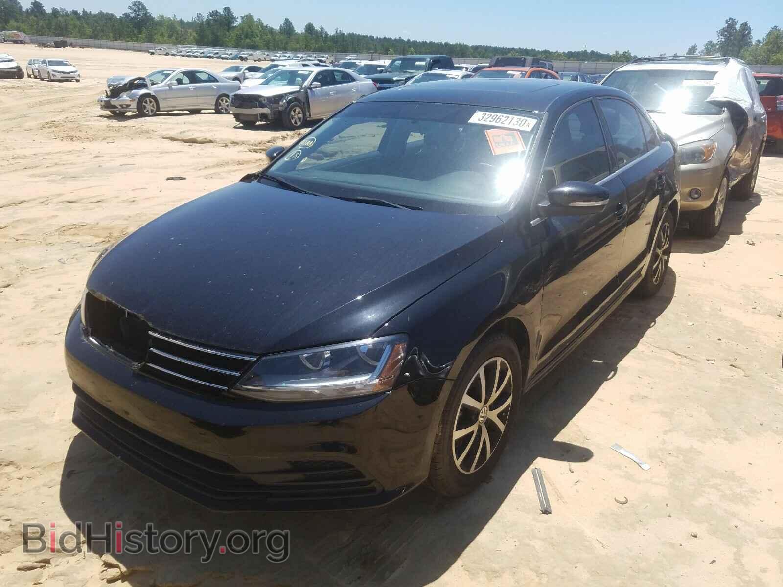 2017 VOLKSWAGEN JETTA - VIN: 3VWDB7AJ1HM323491 - Фото 2