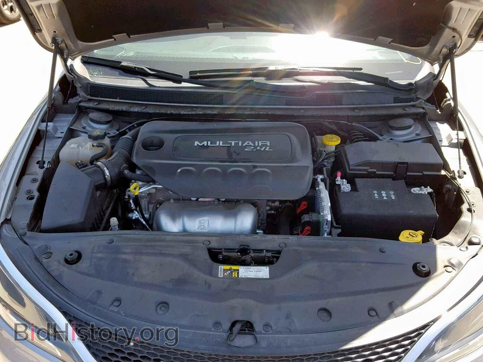 2016 CHRYSLER 200 - VIN: 1C3CCCAB1GN170102 - Фото 7