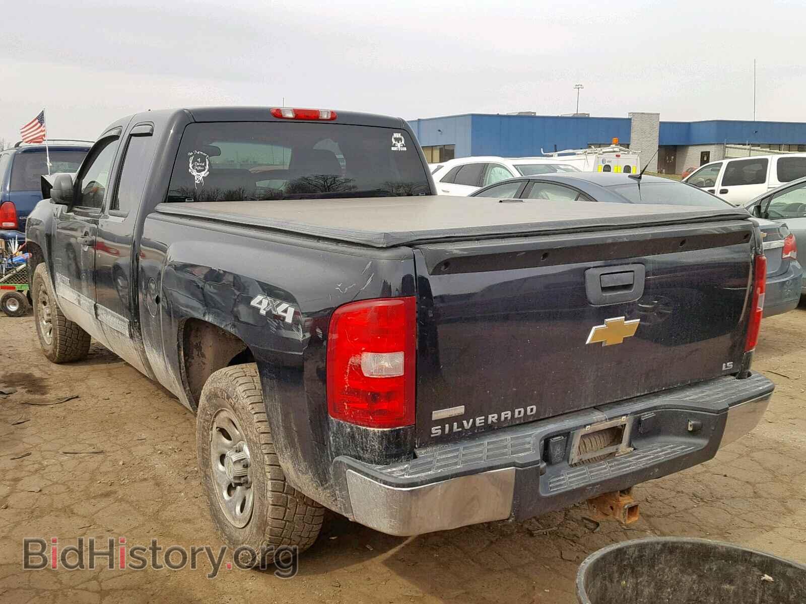 2011 CHEVROLET SILVERADO - VIN: 1GCRKREA3BZ306003 - Фото 3