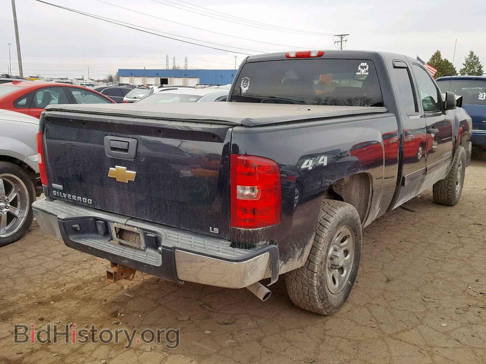 2011 CHEVROLET SILVERADO - VIN: 1GCRKREA3BZ306003 - Фото 4