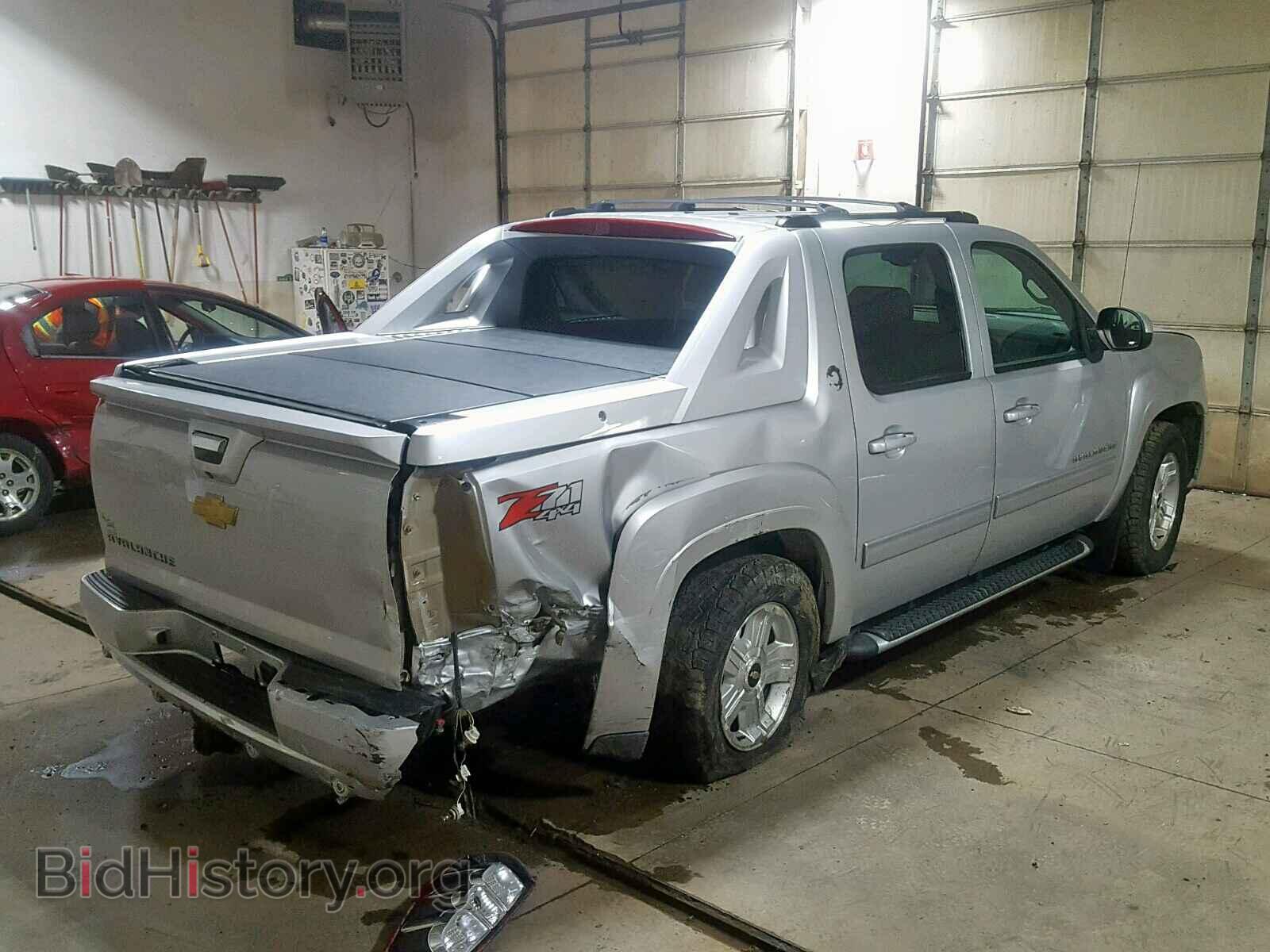2013 CHEVROLET AVALANCHE - VIN: 3GNTKFE73DG373817 - Фото 4