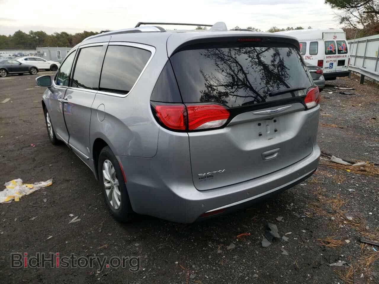 2018 CHRYSLER PACIFICA - VIN: 2C4RC1BG8JR260927 - Фото 3