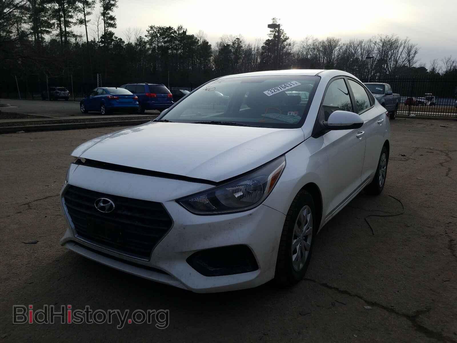2018 HYUNDAI ACCENT - VIN: 3KPC24A35JE025850 - Фото 2