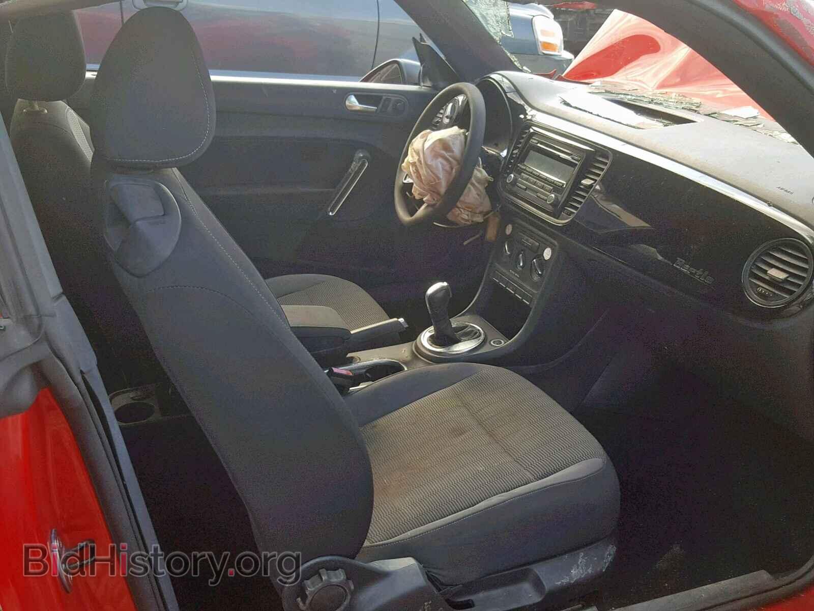 2013 VOLKSWAGEN BEETLE - VIN: 3VWFP7AT0DM644931 - Фото 5