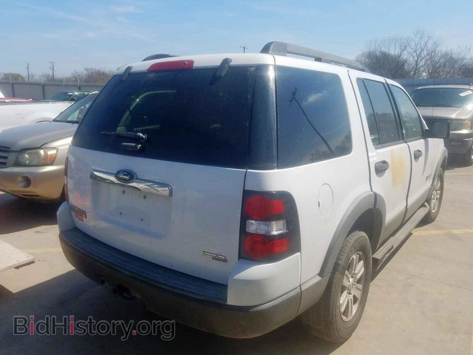 2006 FORD EXPLORER - VIN: 1FMEU73E86UB05828 - Photo 4