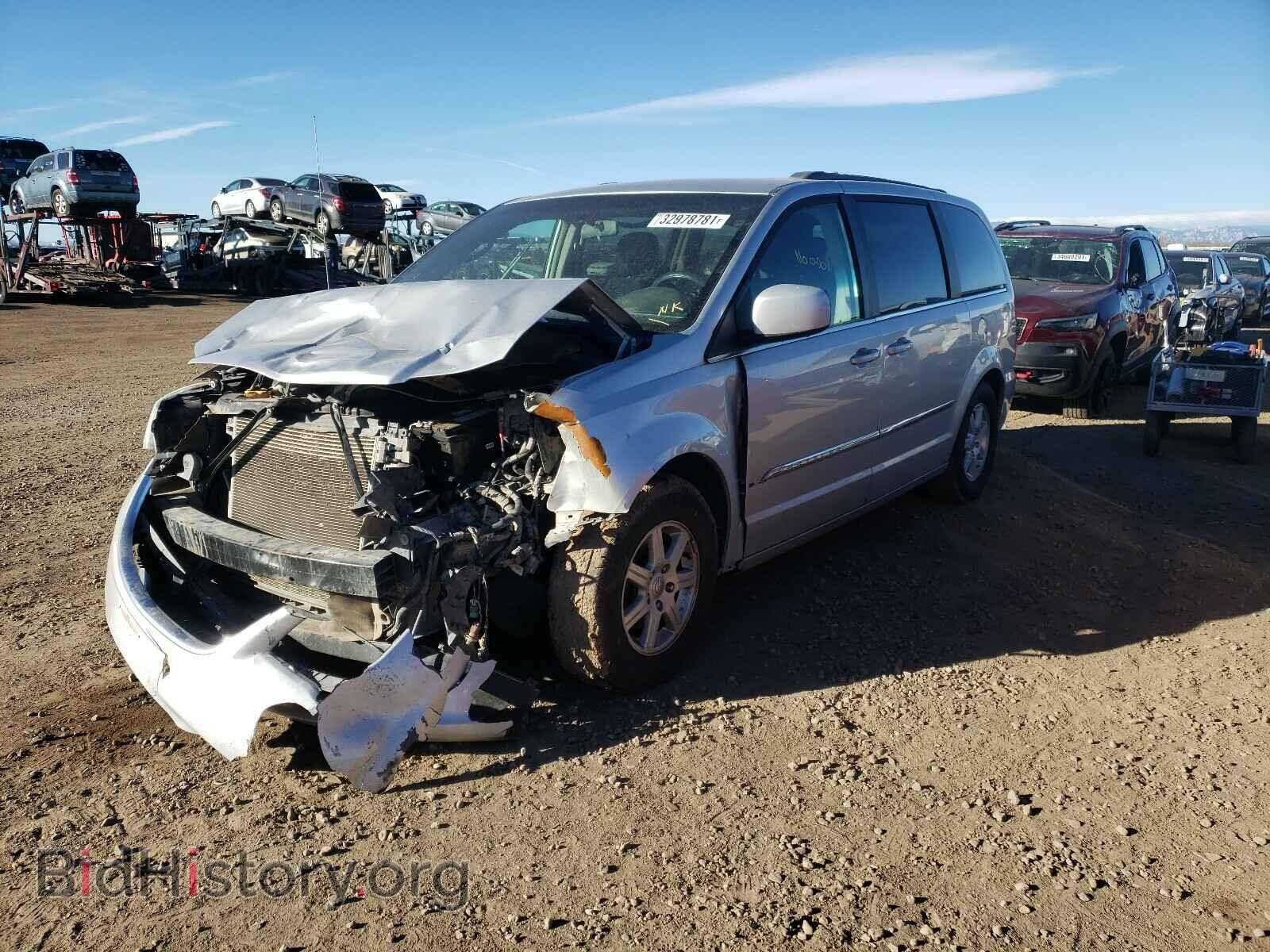 2011 CHRYSLER MINIVAN - VIN: 2A4RR5DG7BR789140 - Фото 2