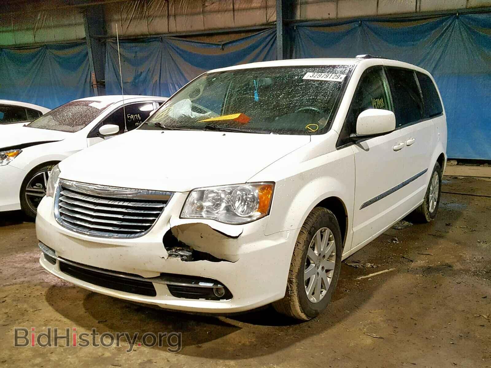 2013 CHRYSLER TOWN & COU - VIN: 2C4RC1BG2DR695320 - Фото 2