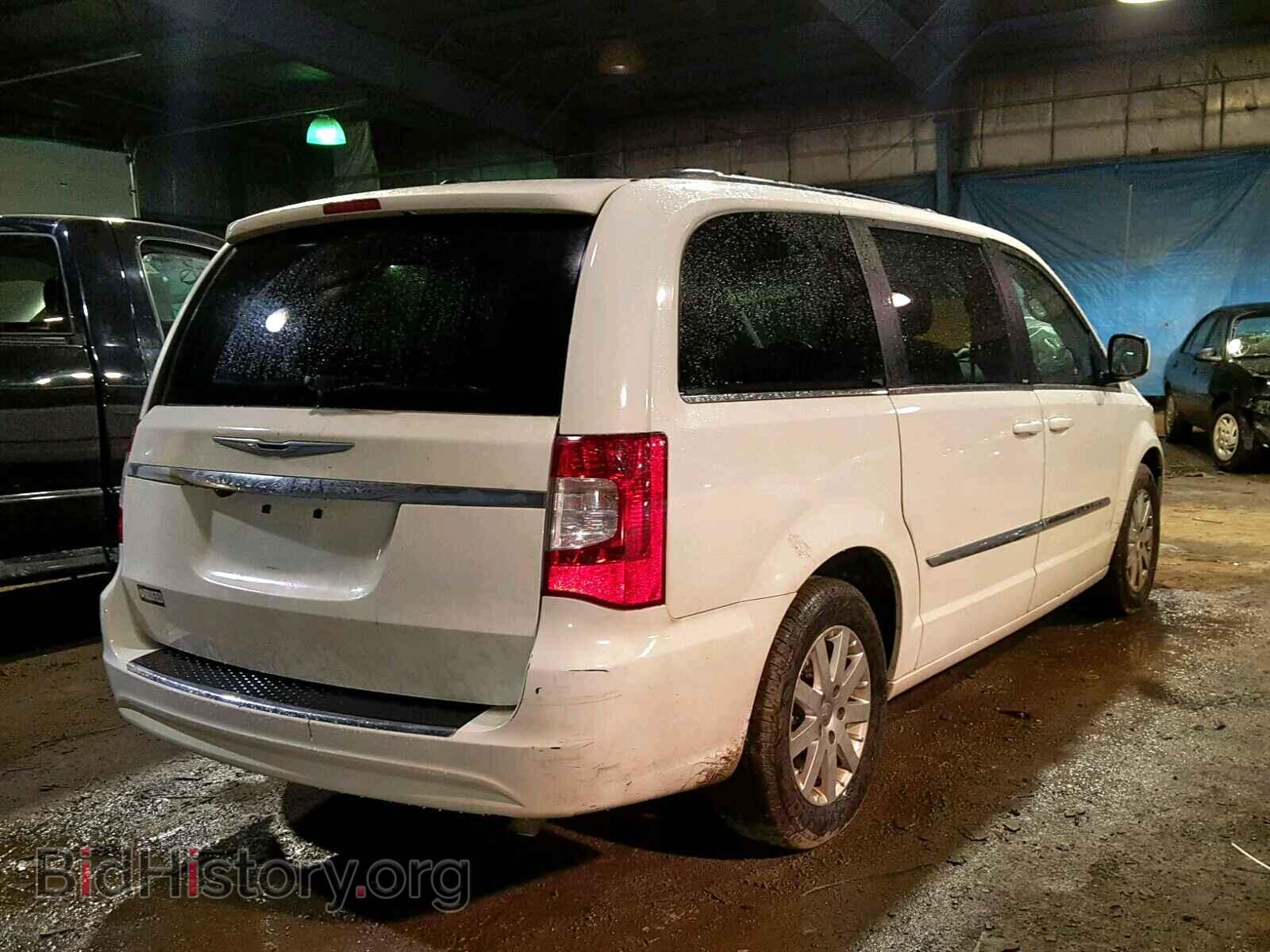 2013 CHRYSLER TOWN & COU - VIN: 2C4RC1BG2DR695320 - Фото 4