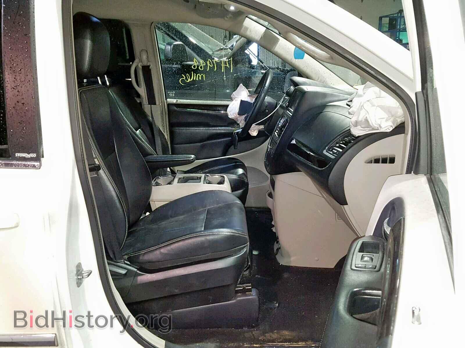 2013 CHRYSLER TOWN & COU - VIN: 2C4RC1BG2DR695320 - Фото 5