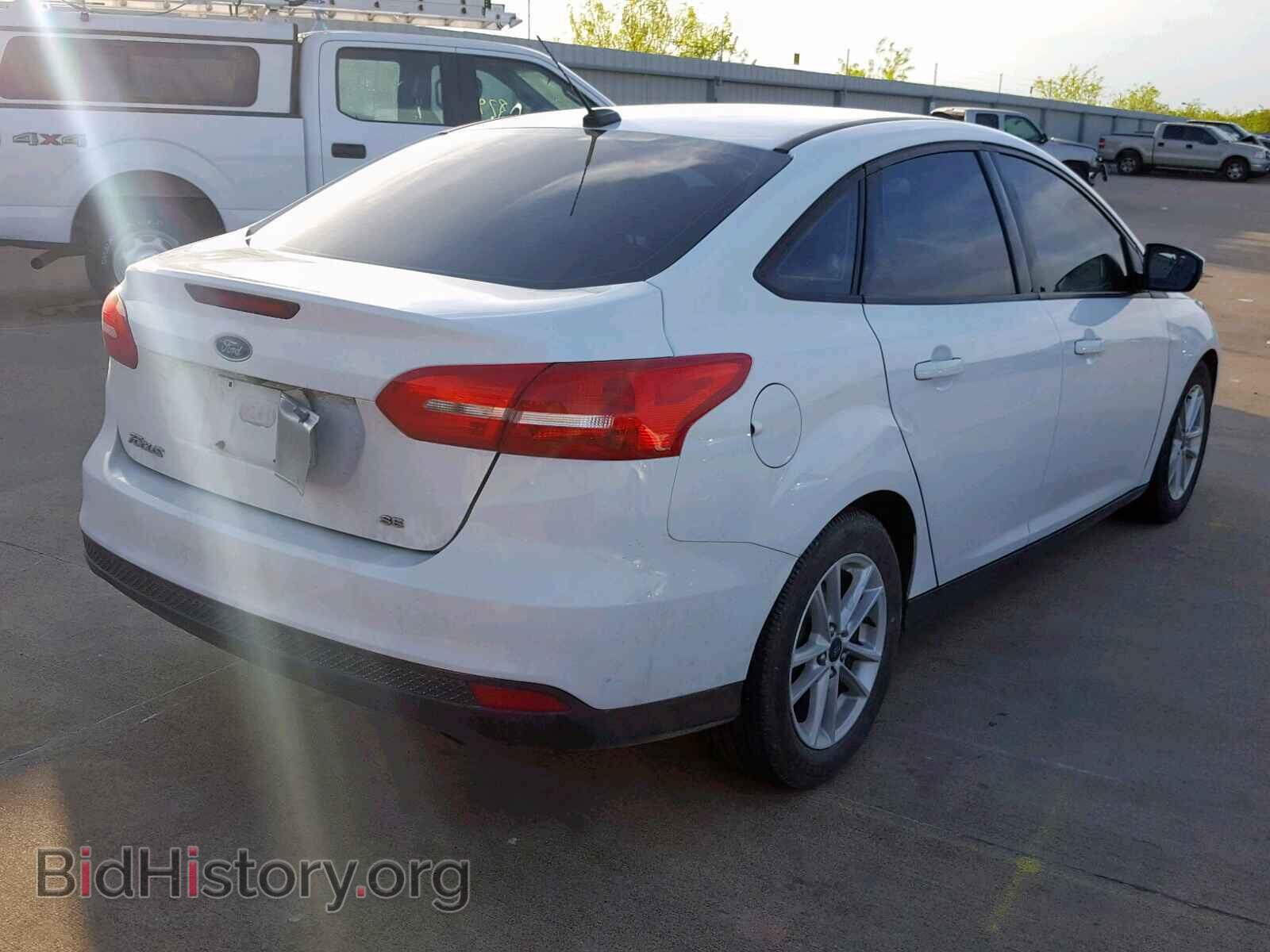 2017 FORD FOCUS SE - VIN: 1FADP3F2XHL253804 - Фото 4