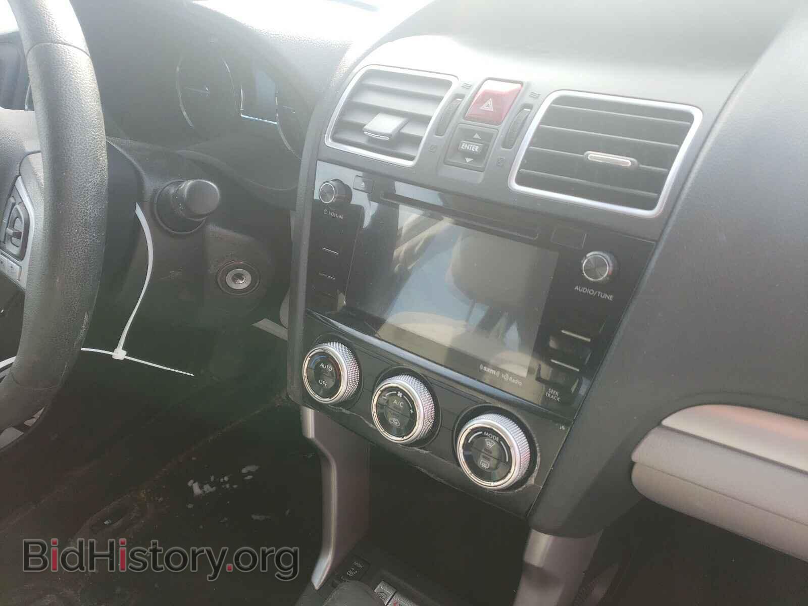 2017 SUBARU FORESTER - VIN: JF2SJAGC8HH811605 - Фото 9