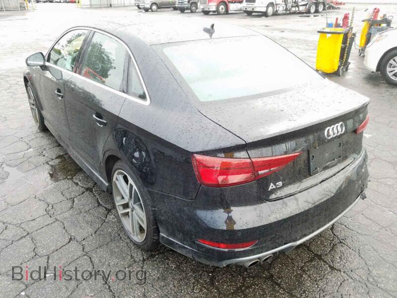 2018 Audi A3 (VIN WAUGUGFF9J1069155) — фото 3 из 10